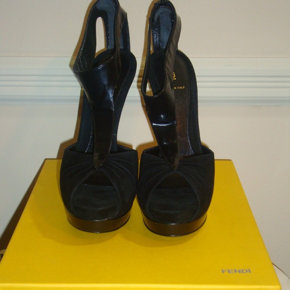 NIB Authentic Fendi Black Platform Heels - Picture 1 of 8